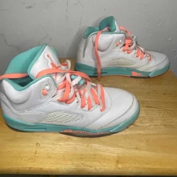 Jordan 5 Retro Light Aqua - Picture 2 of 5